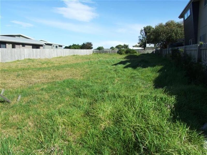 75 Phillip Island Road, Surf Beach VIC 3922