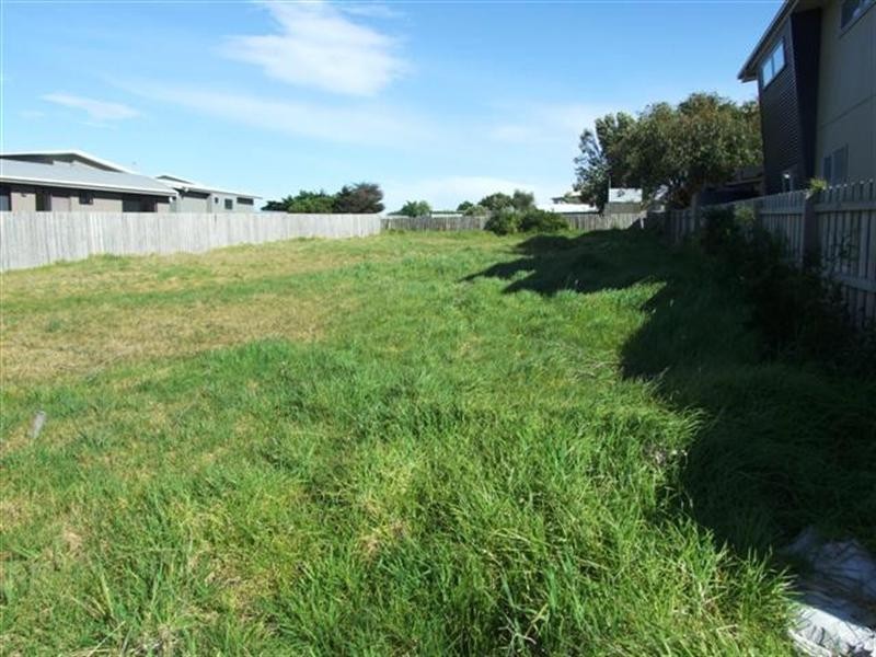 75 Phillip Island Road, Surf Beach VIC 3922
