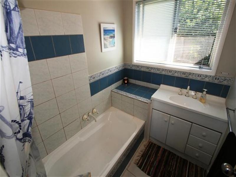 11 Happy Valley Drive, Sunset Strip VIC 3922