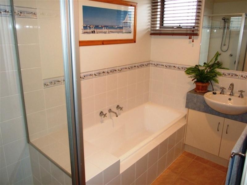 1 Kingfisher Way, Cowes VIC 3922