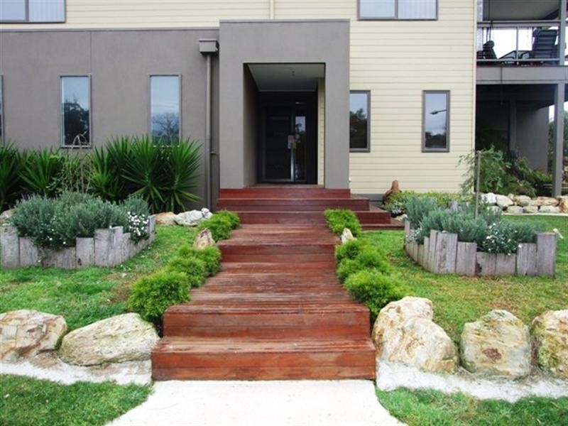 1 Kingfisher Way, Cowes VIC 3922