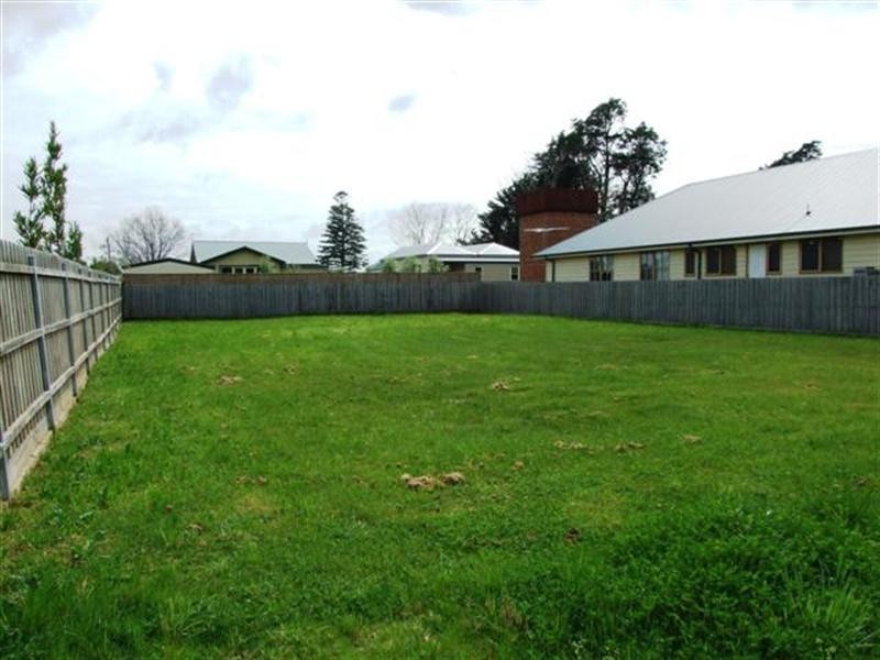 21 Roderick Close, Cowes VIC 3922