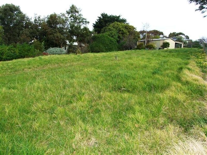 14 Chillingworth Road, Cowes VIC 3922