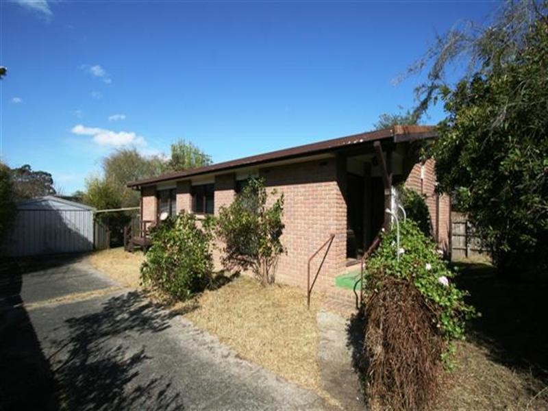 35 Birdwood Avenue, Cowes VIC 3922