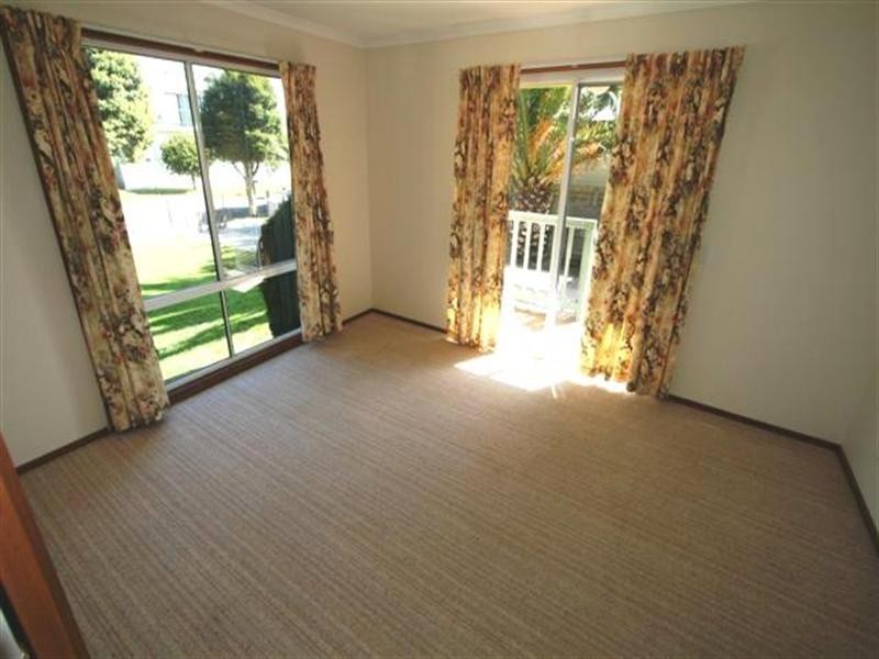 7 Lansell Road, Cowes VIC 3922