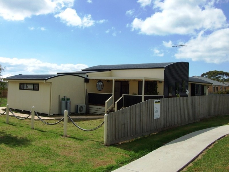 9 Kate Court, Cowes VIC 3922