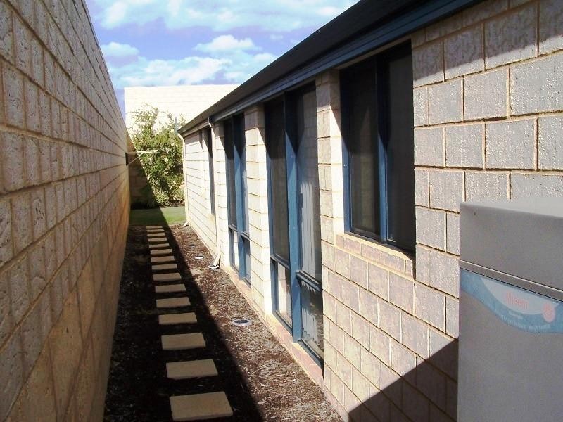 68 Buckingham Drive, PORT BOUVARD, Wannanup WA 6210