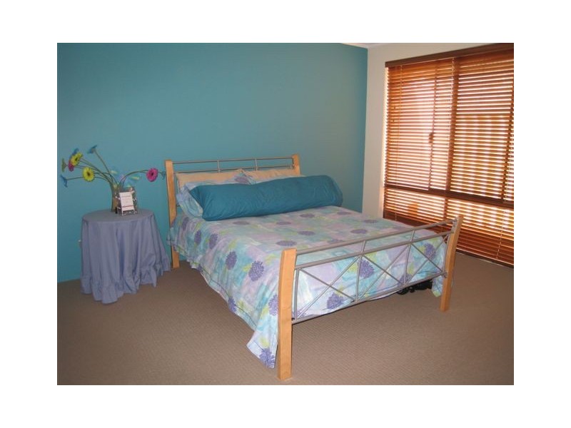 10 Chorus Circle, Atwell WA 6164