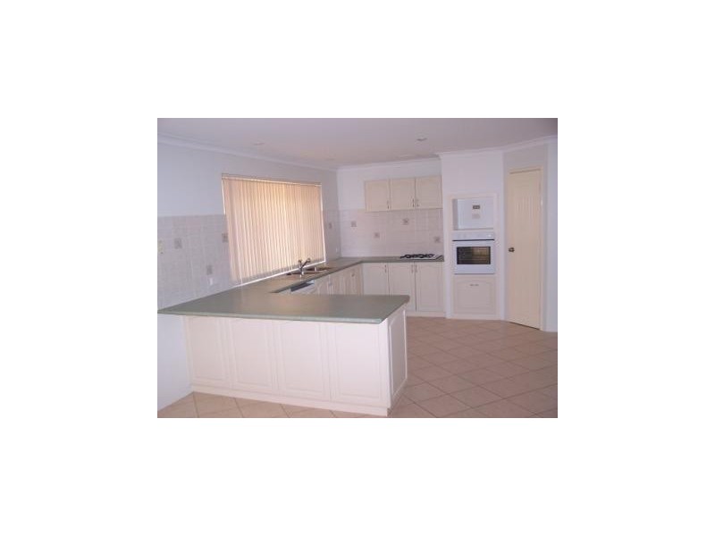 17 Northport Boulevard, Wannanup WA 6210