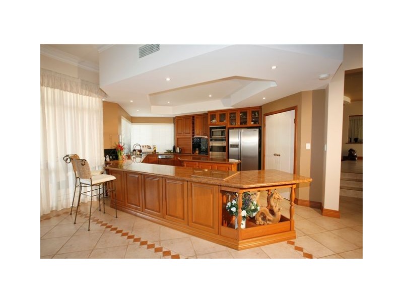 9 Captain Court, PORT BOUVARD, Wannanup WA 6210
