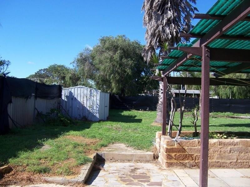 17 Merrivale Street, Wannanup WA 6210