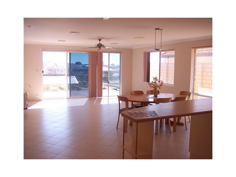 15 Masthead Way, Wannanup WA 6210