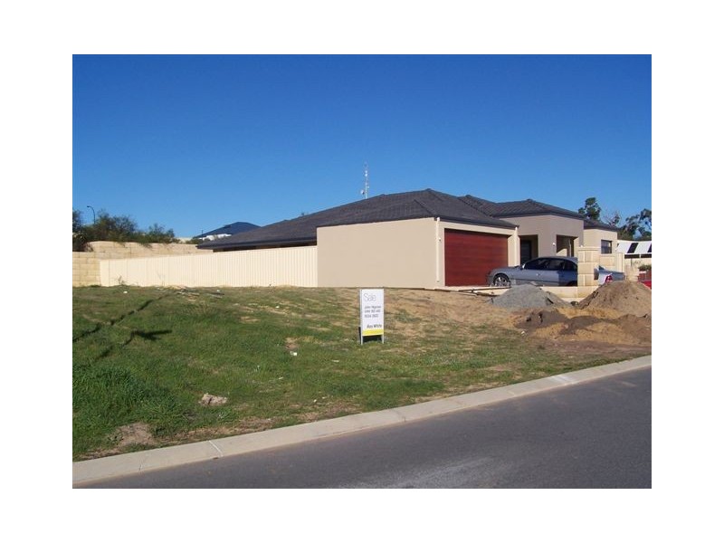 64 Albany Drive, Dawesville WA 6211