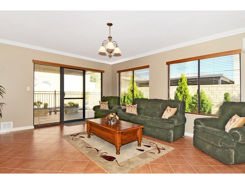 34 Beachview Court, Wannanup WA 6210