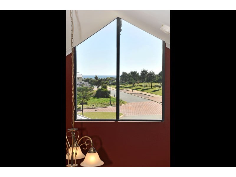 34 Beachview Court, Wannanup WA 6210