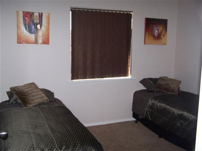 2/7 Village Mews, Wannanup WA 6210