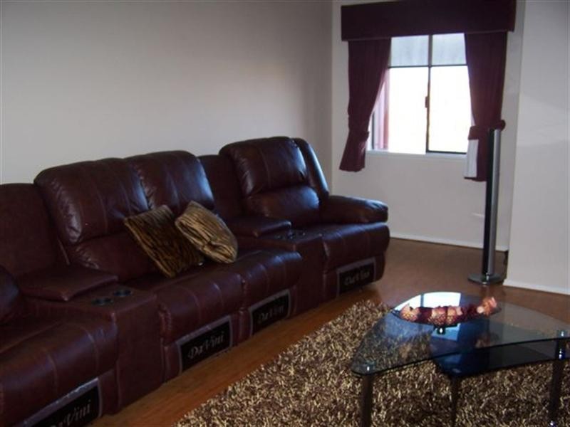 2/7 Village Mews, Wannanup WA 6210