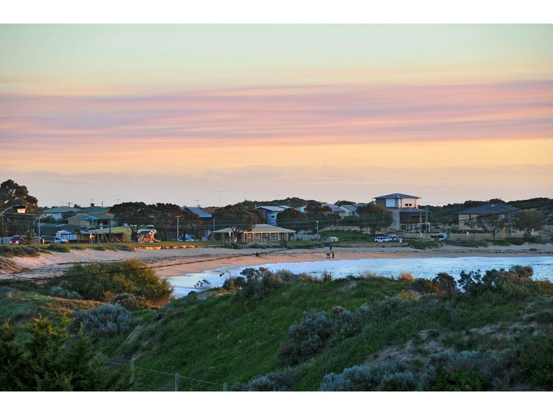 61 Spinaway Parade, Falcon WA 6210