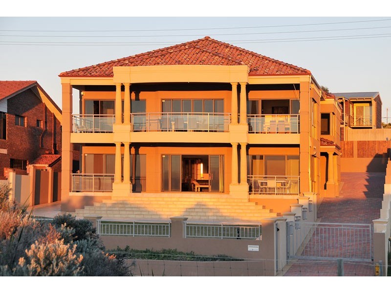 61 Spinaway Parade, Falcon WA 6210