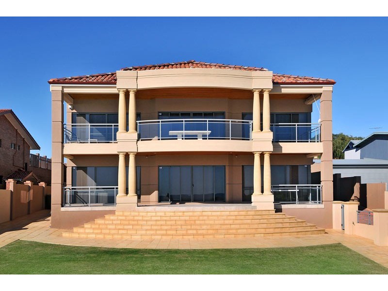 61 Spinaway Parade, Falcon WA 6210