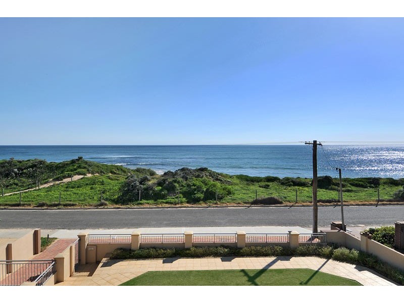 61 Spinaway Parade, Falcon WA 6210