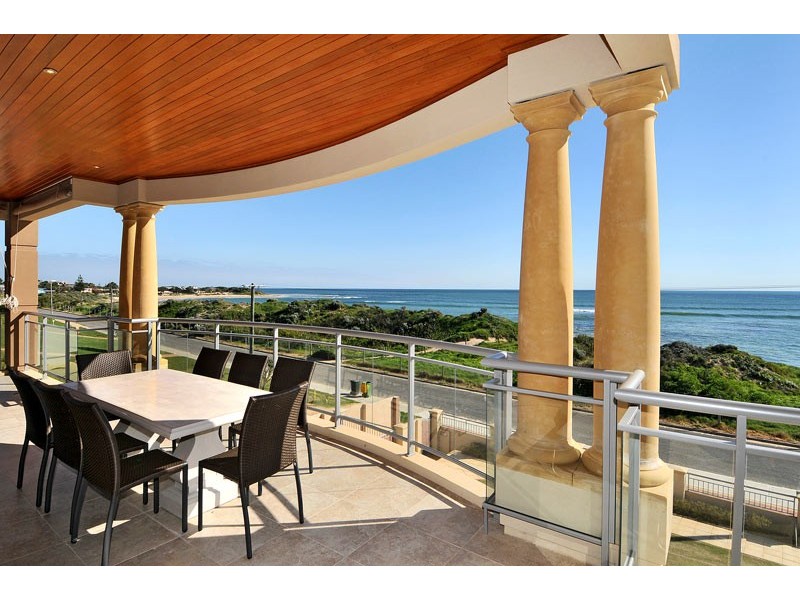 61 Spinaway Parade, Falcon WA 6210