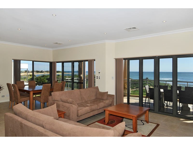 61 Spinaway Parade, Falcon WA 6210