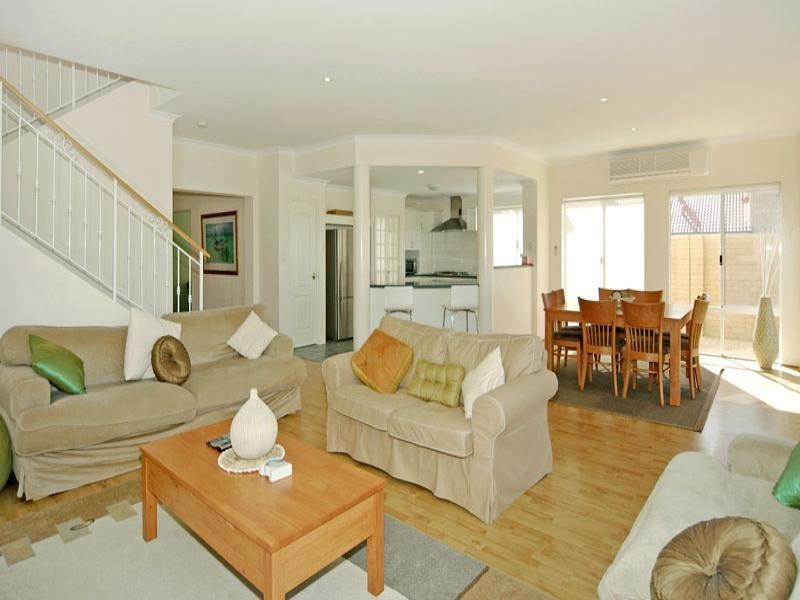 74 Voyager Close, Wannanup WA 6210