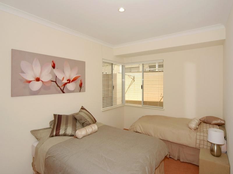 74 Voyager Close, Wannanup WA 6210