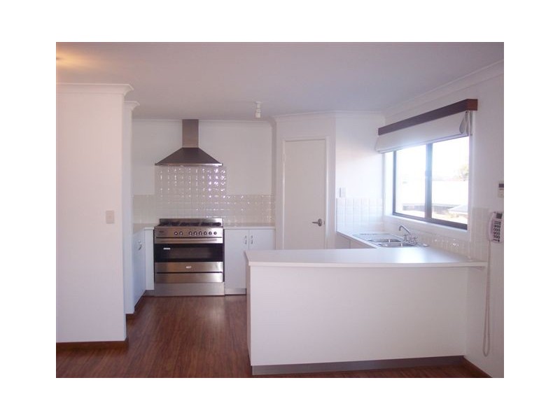 2 Firetail Lane, Erskine WA 6210