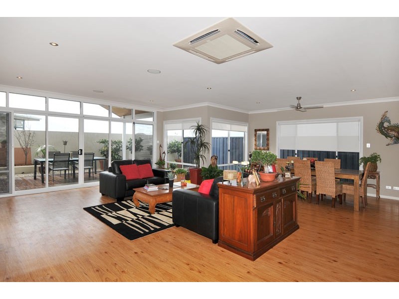 10 Grattitude Way, Dawesville WA 6211