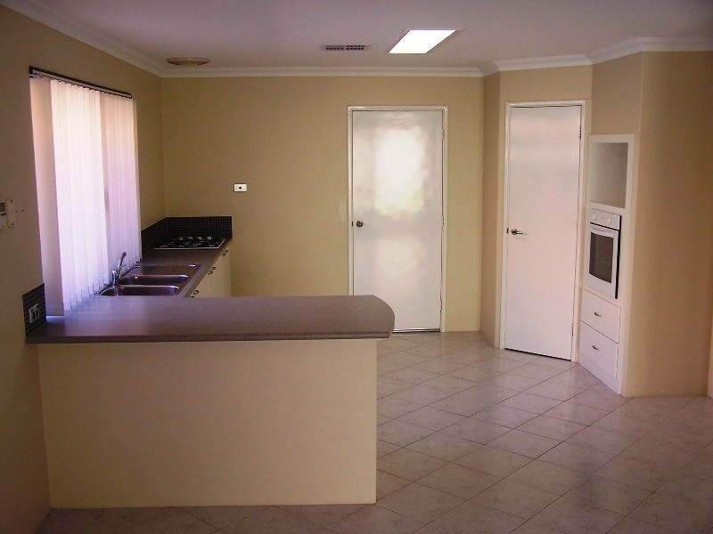 68 Buckingham Drive, Wannanup WA 6210