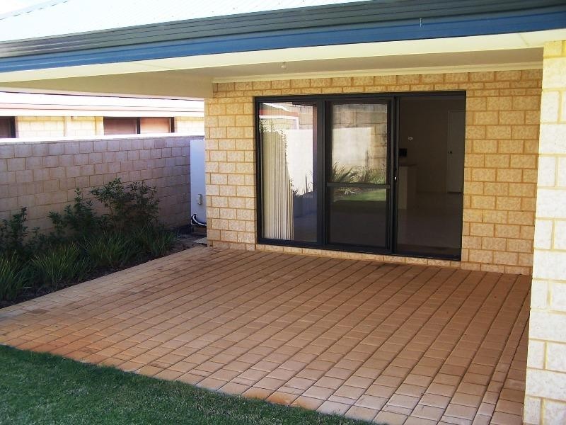 68 Buckingham Drive, Wannanup WA 6210