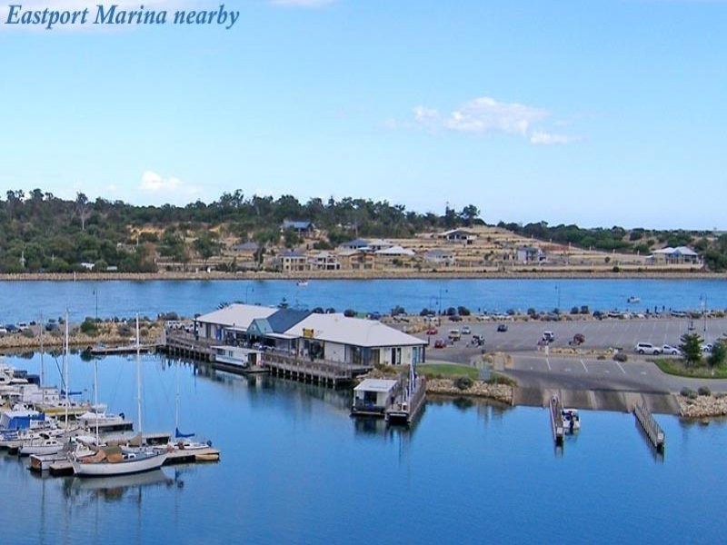 65 Queen Parade, Wannanup WA 6210