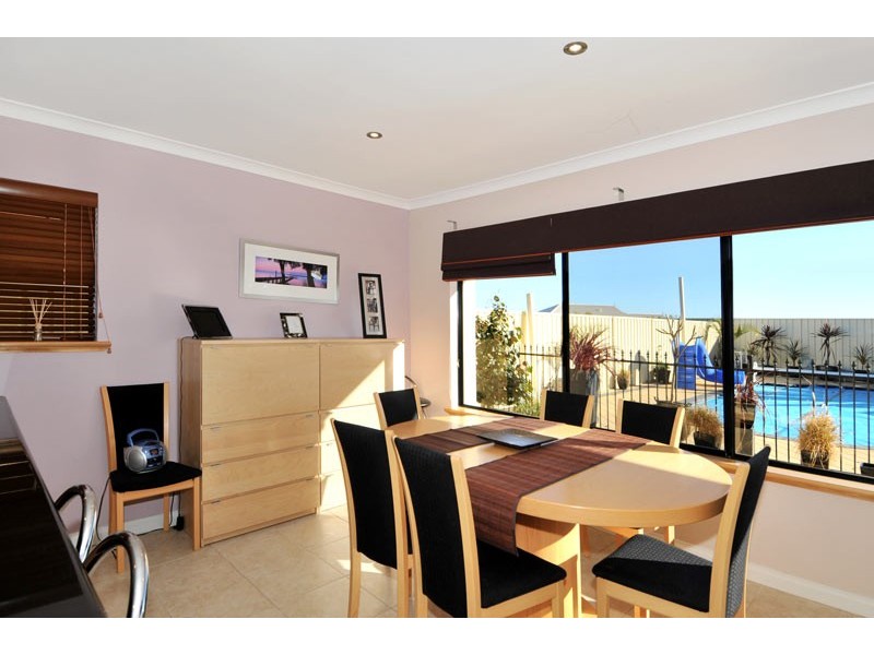 1 Fairsky Parade, Wannanup WA 6210