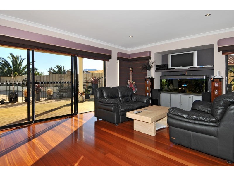 1 Fairsky Parade, Wannanup WA 6210