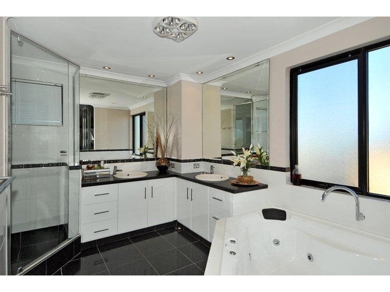 1 Fairsky Parade, Wannanup WA 6210