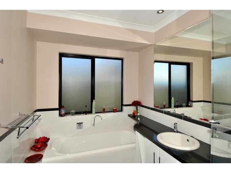 1 Fairsky Parade, Wannanup WA 6210