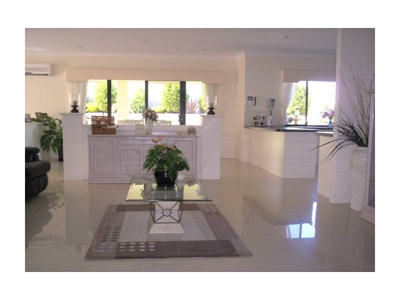 21 Australis Circle, PORT BOUVARD, Wannanup WA 6210