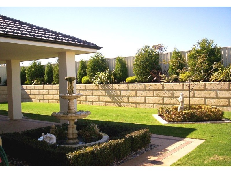 21 Australis Circle, PORT BOUVARD, Wannanup WA 6210