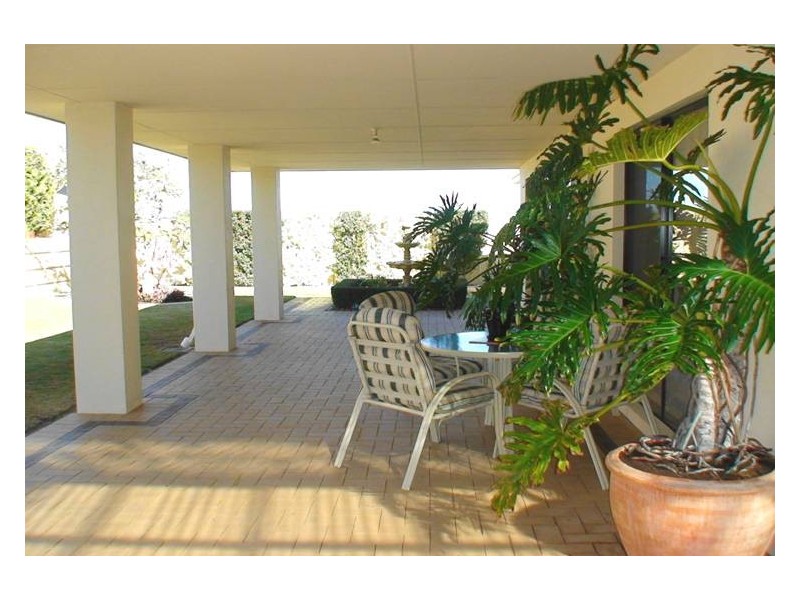 21 Australis Circle, PORT BOUVARD, Wannanup WA 6210