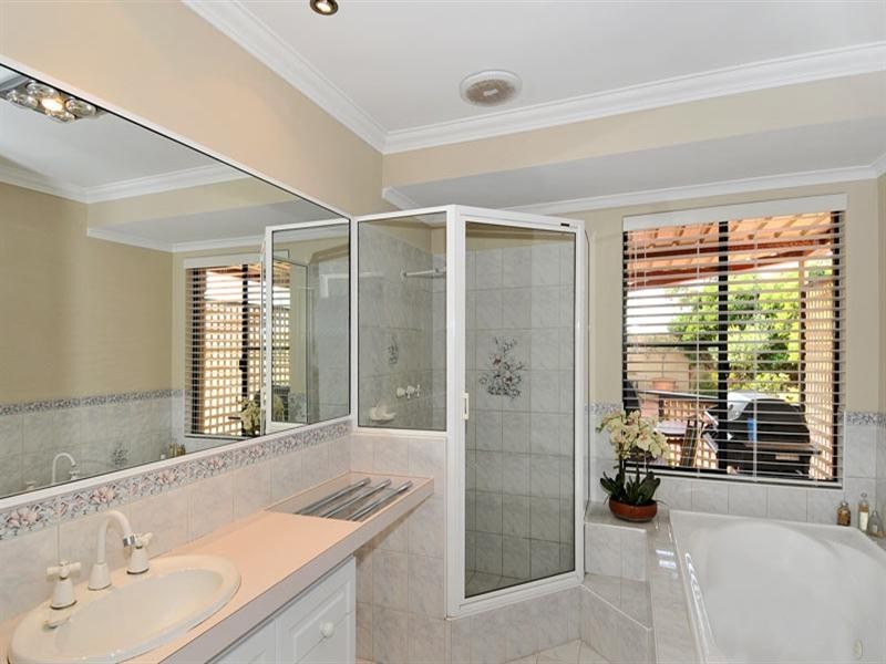 12 Captain Court, Wannanup WA 6210