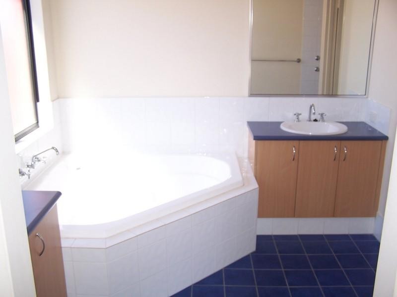 56 Northport Boulevard, Wannanup WA 6210