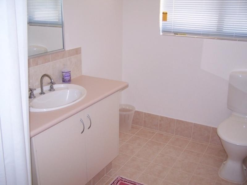 15 Beachport Way, Wannanup WA 6210