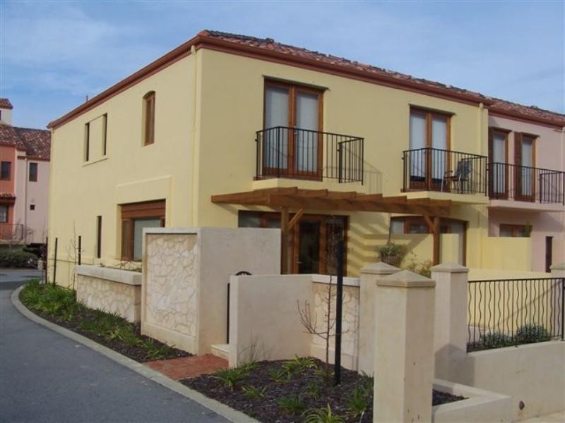 90/18 Port Quays, Wannanup WA 6210