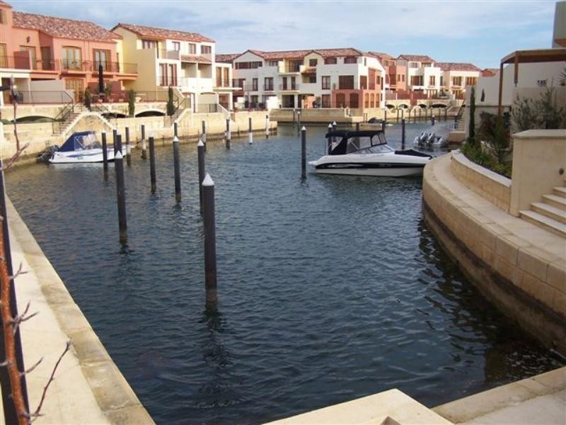 90/18 Port Quays, Wannanup WA 6210