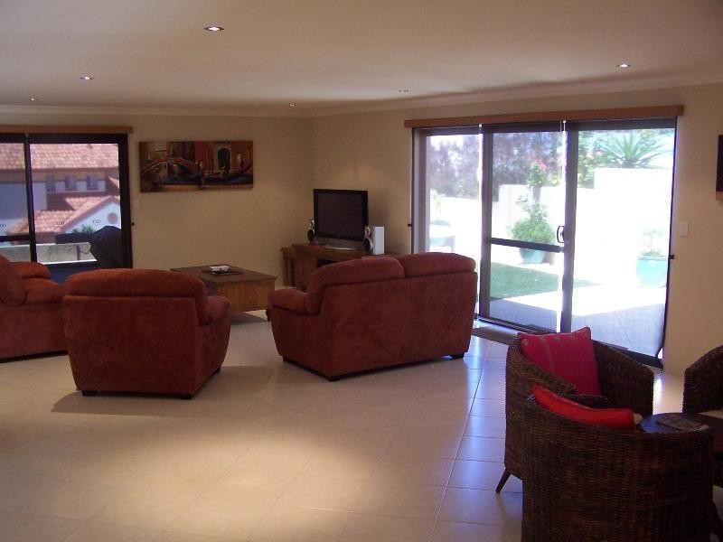 105 Westview Parade, Wannanup WA 6210