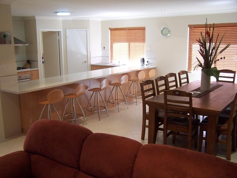 105 Westview Parade, Wannanup WA 6210