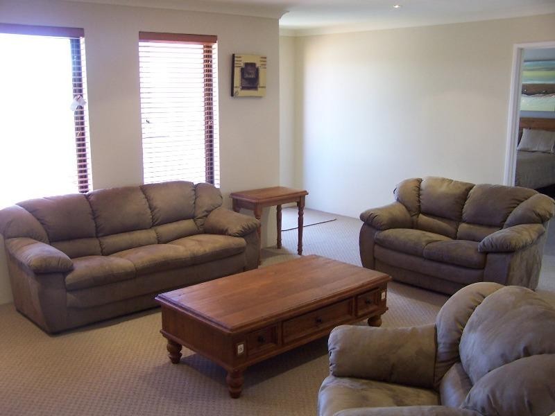 105 Westview Parade, Wannanup WA 6210