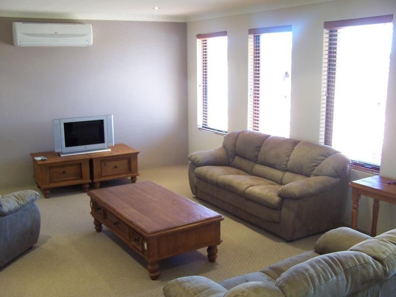 105 Westview Parade, Wannanup WA 6210